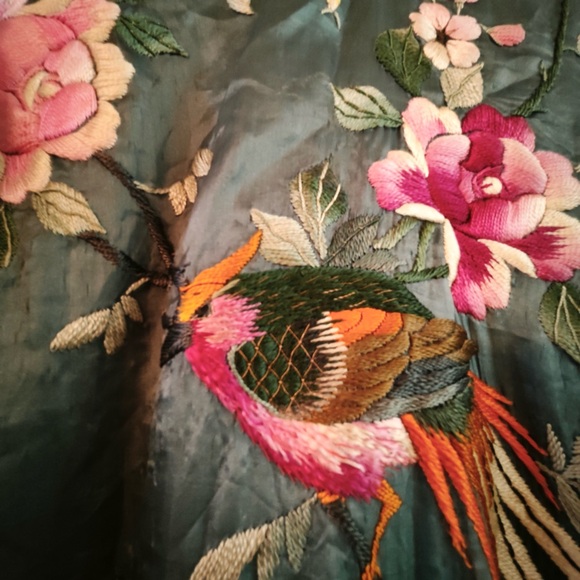 Antique Japanese Silk Embroidered Kimono C. 1930s, Art Deco Handmade Embroidery - Picture 2 of 10